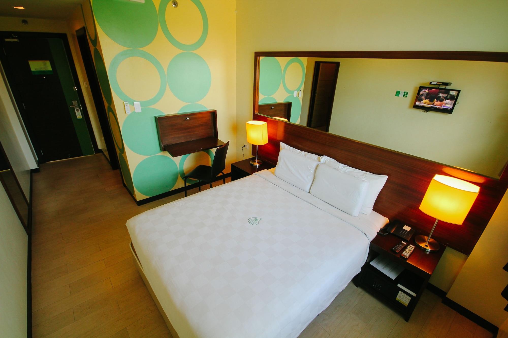 Go Hotels Bacolod Exterior photo
